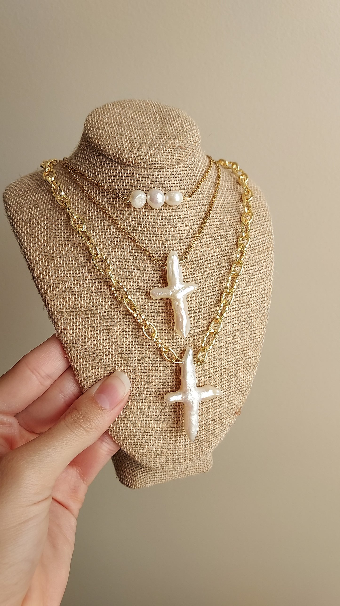 Jesus loves you necklace