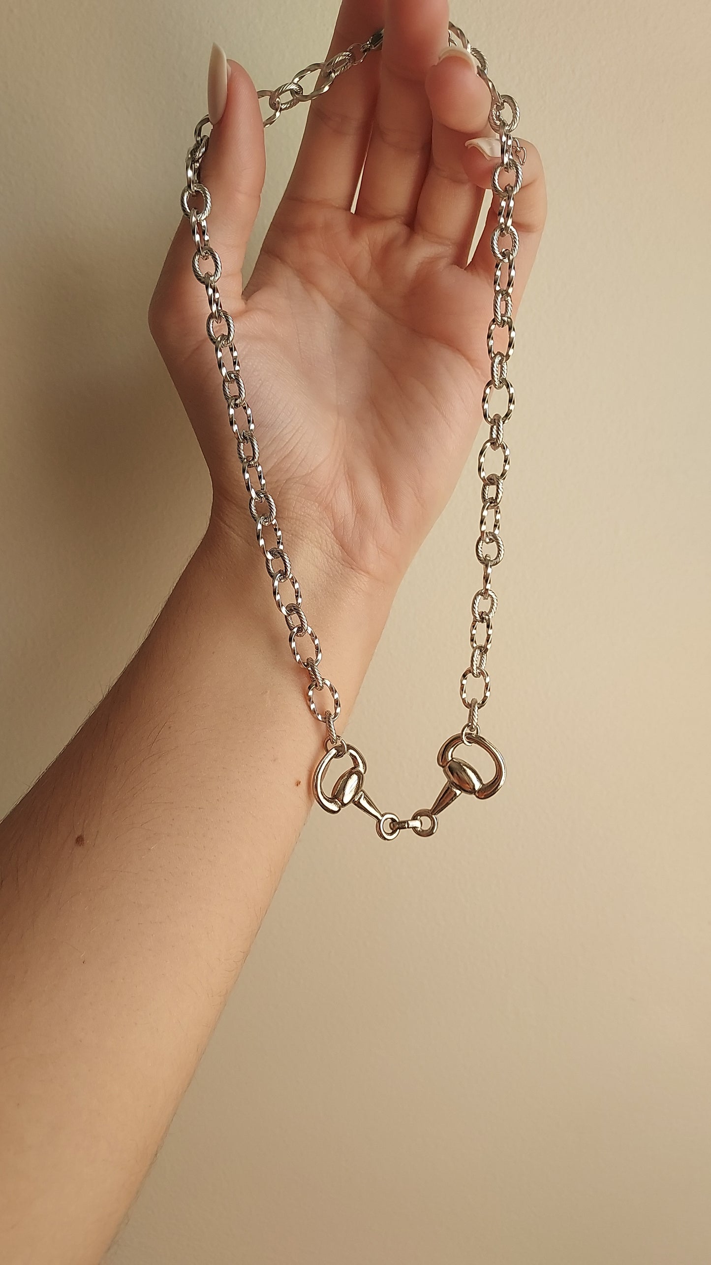 Twisted bit necklace