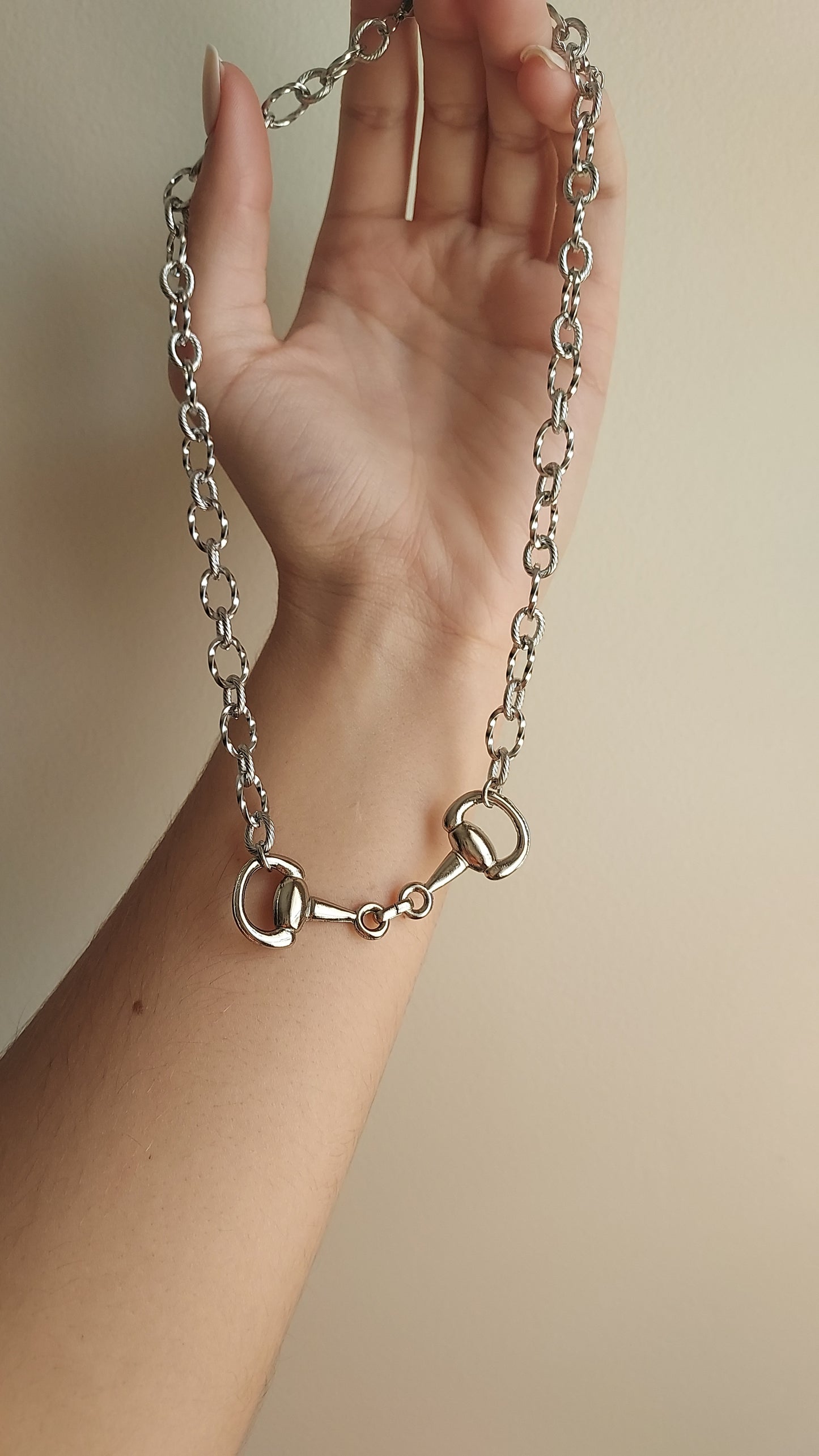 Twisted bit necklace