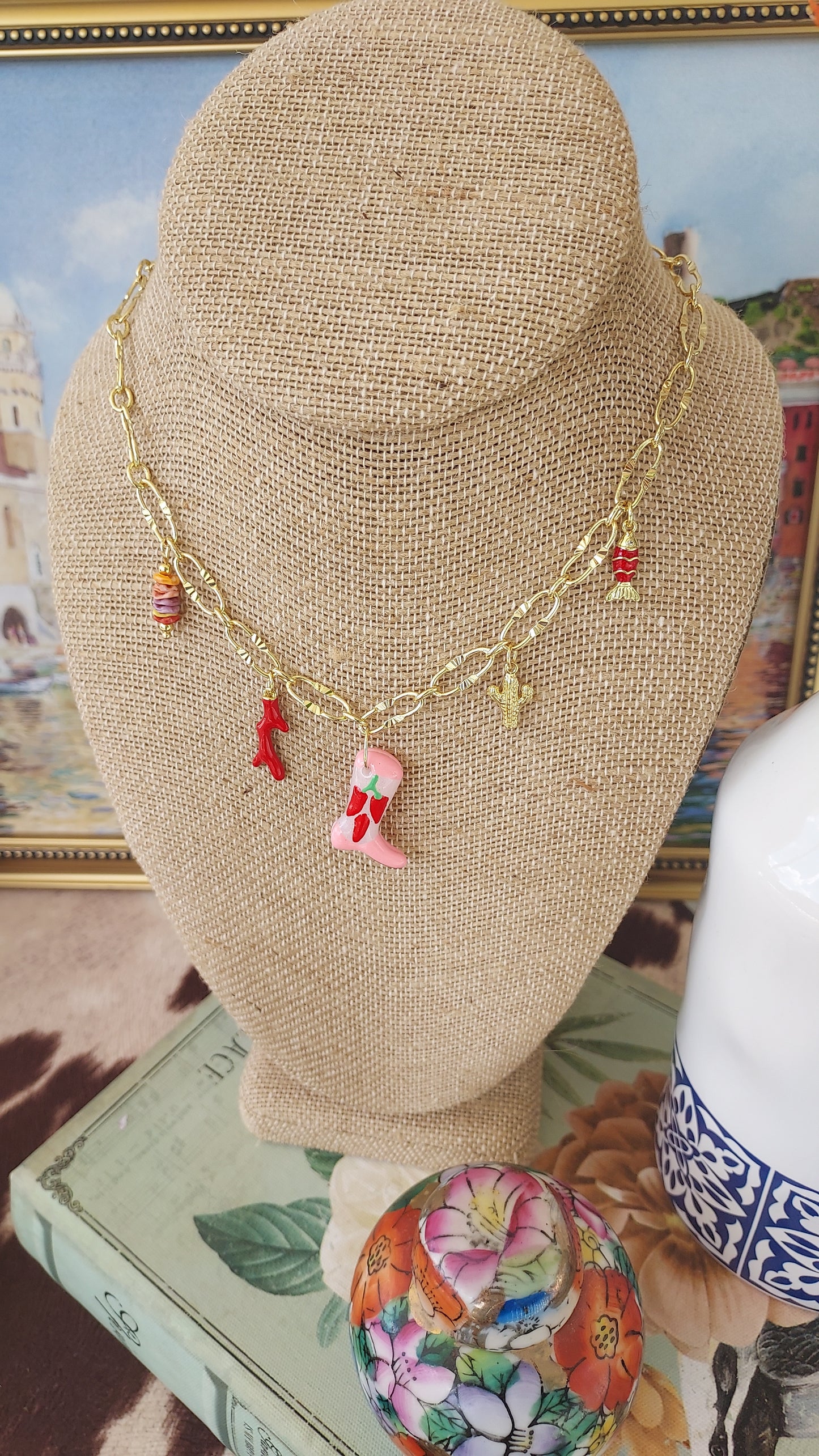 Lady Rossa Charm necklace