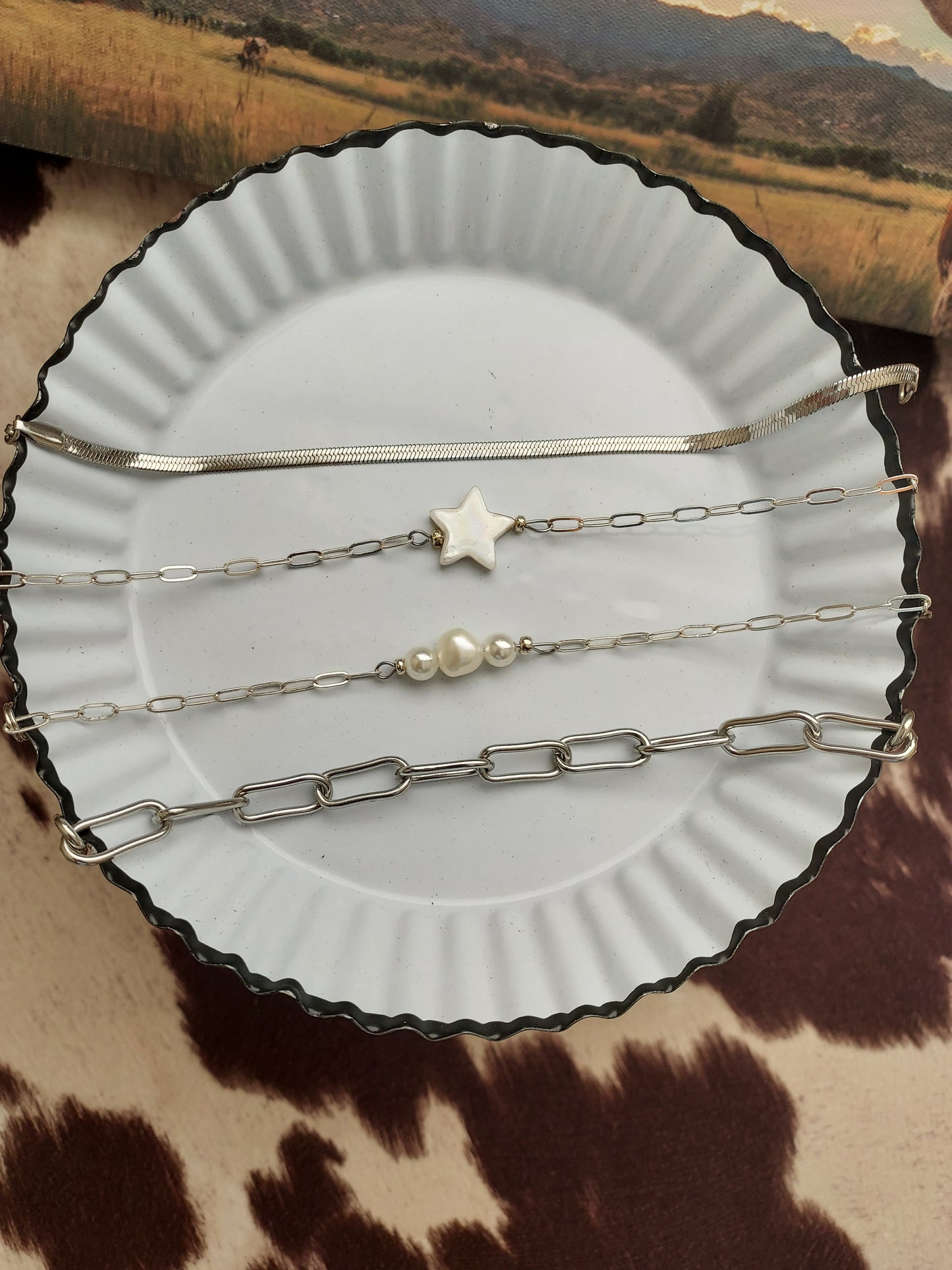 Dainty Pearly star chained bracelet