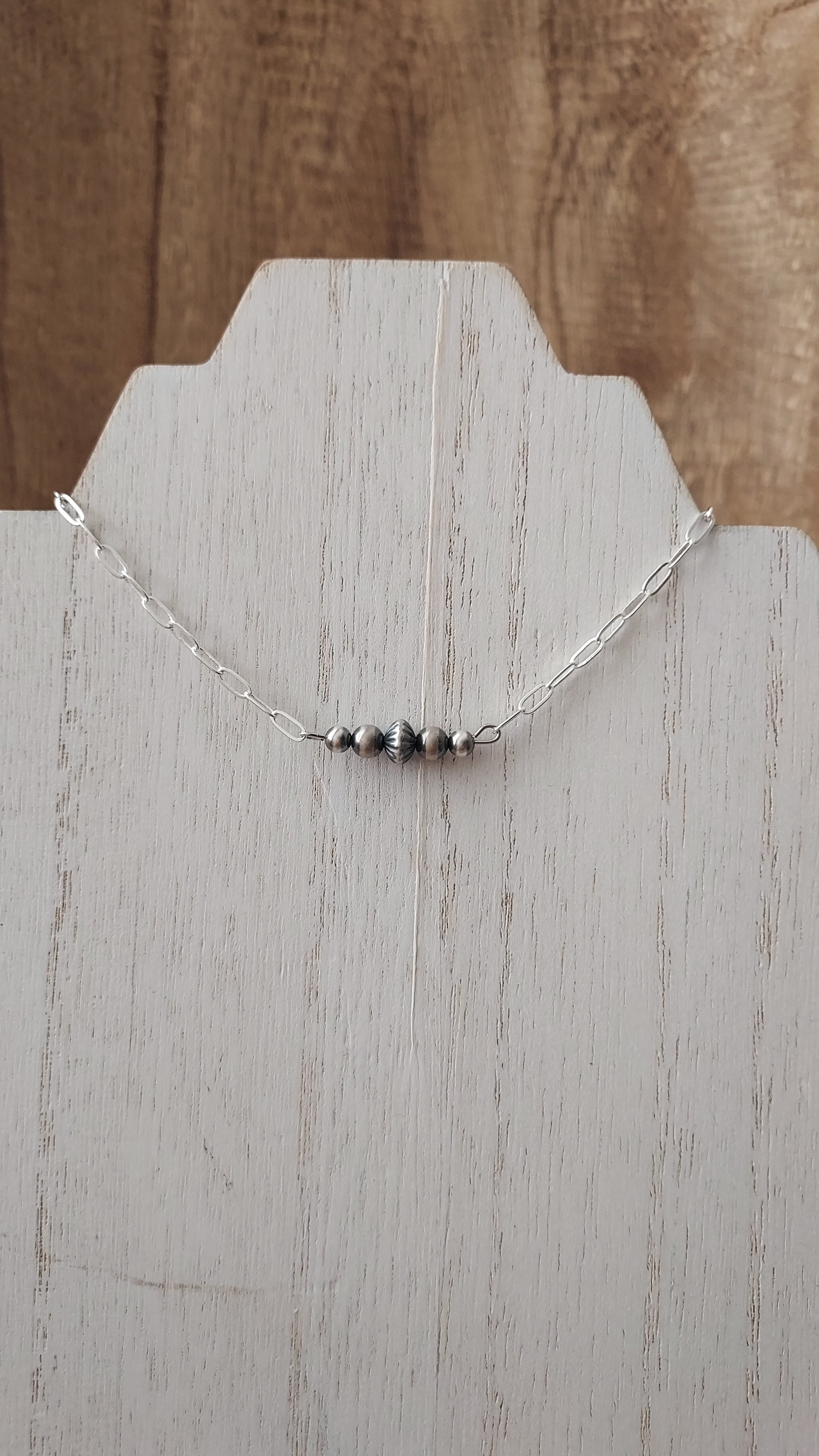 Downtown choker
