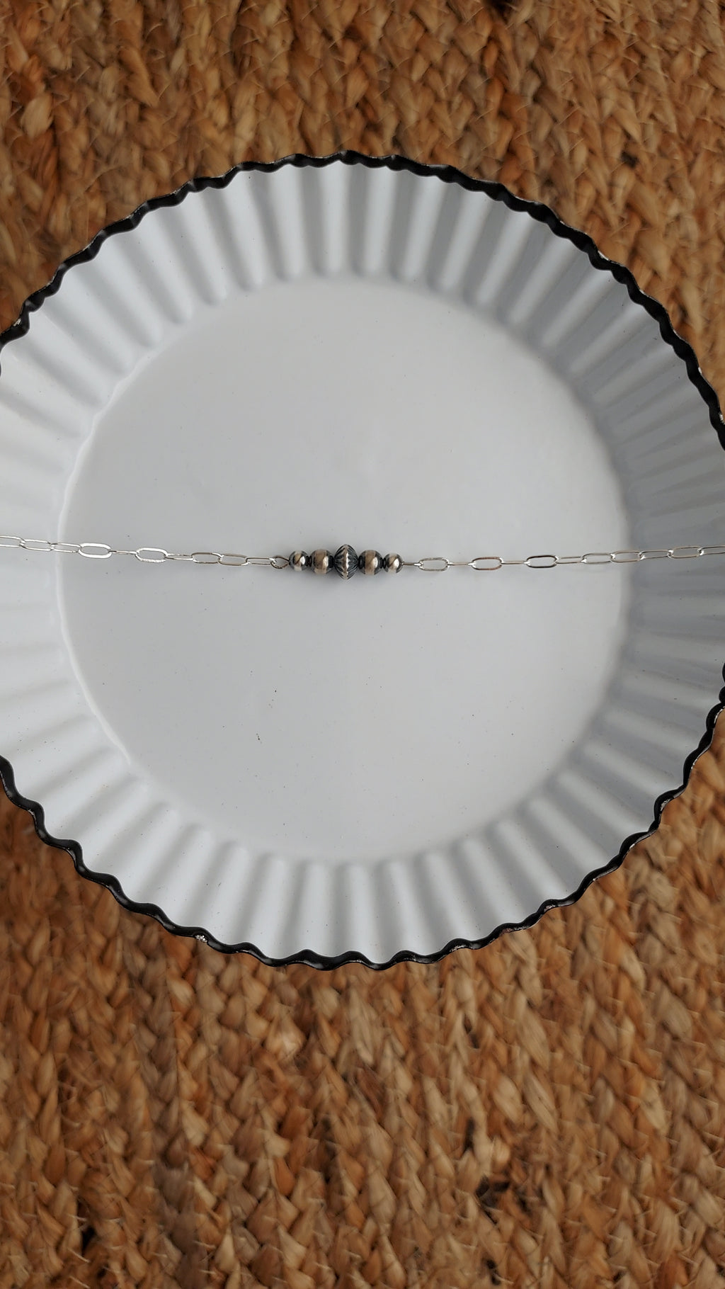Downtown choker
