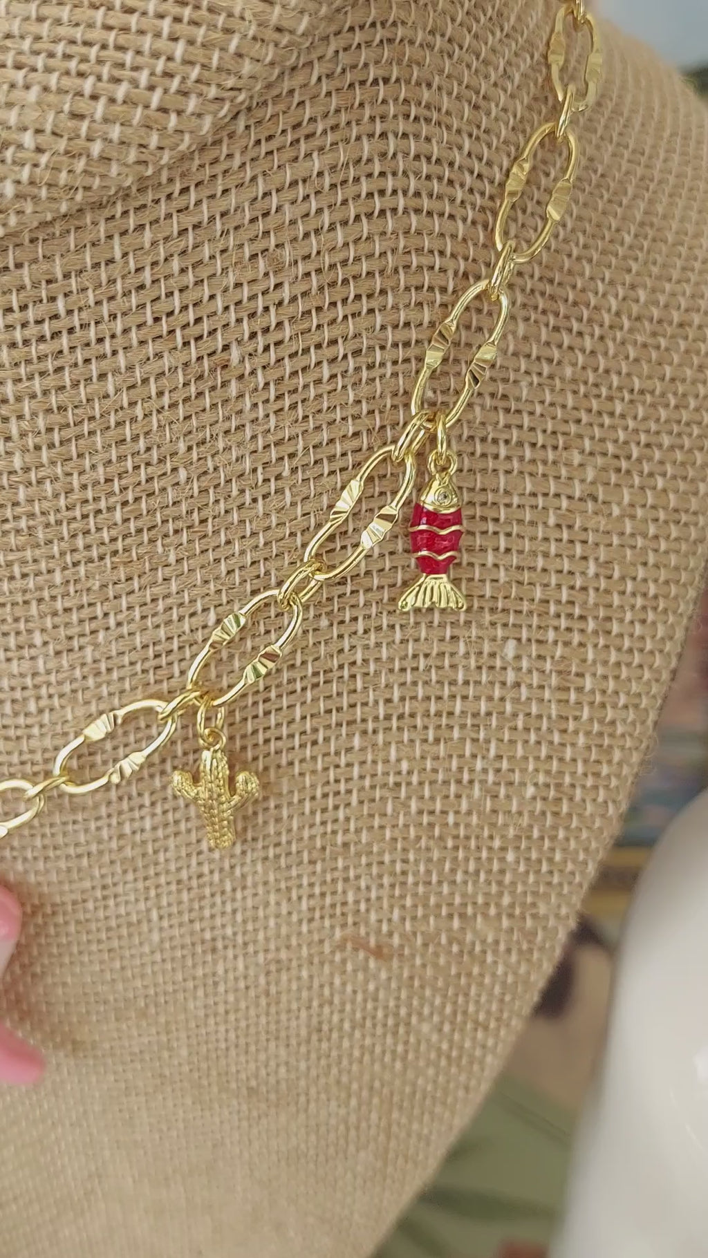 Lady Rossa Charm necklace