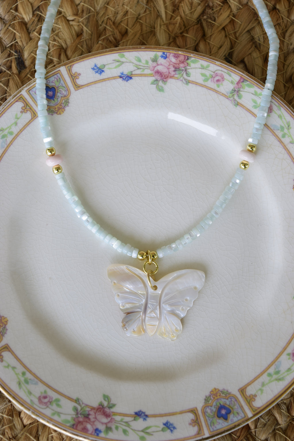 I'll fly away necklace