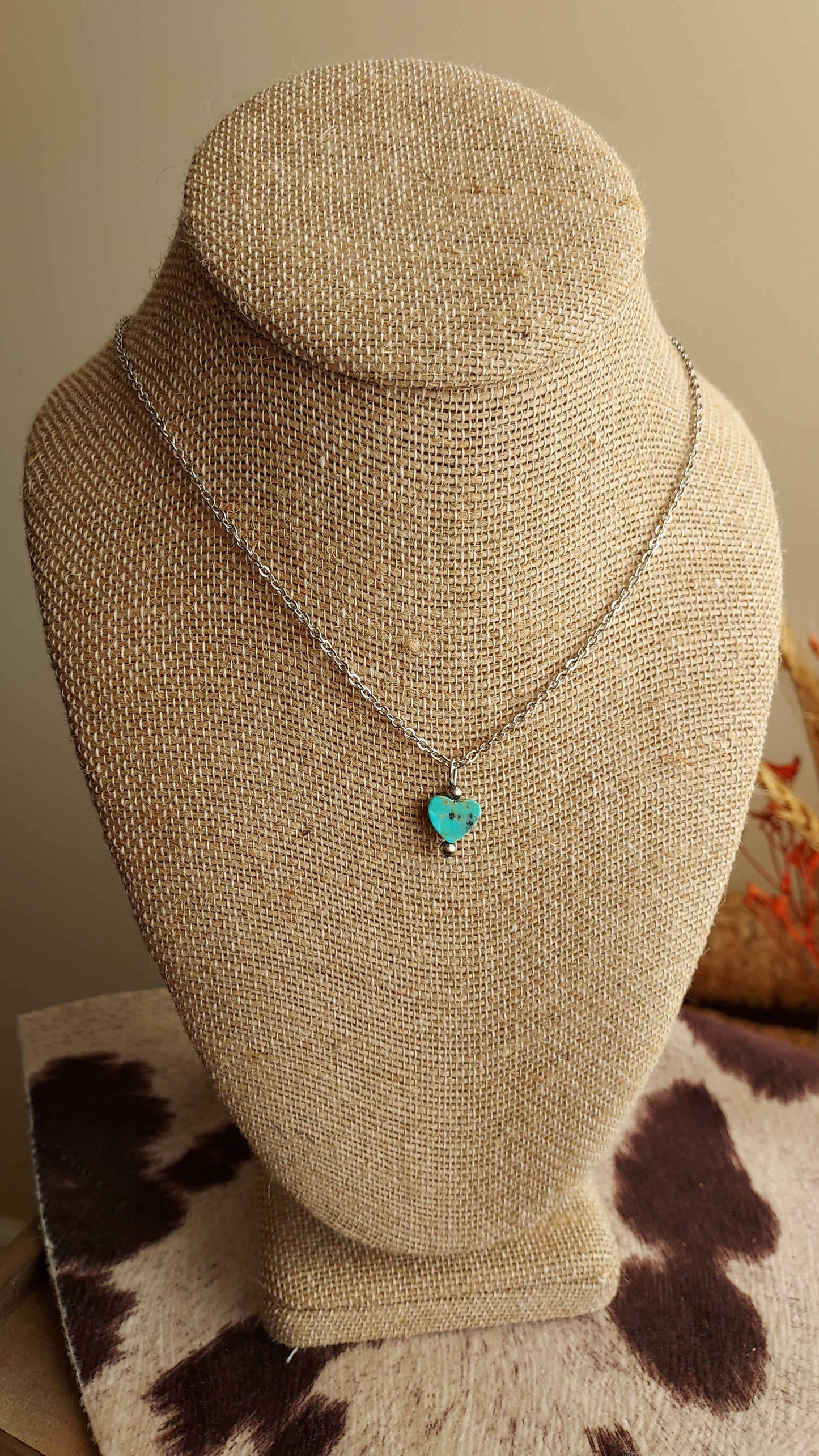 Seeing turquoise necklace