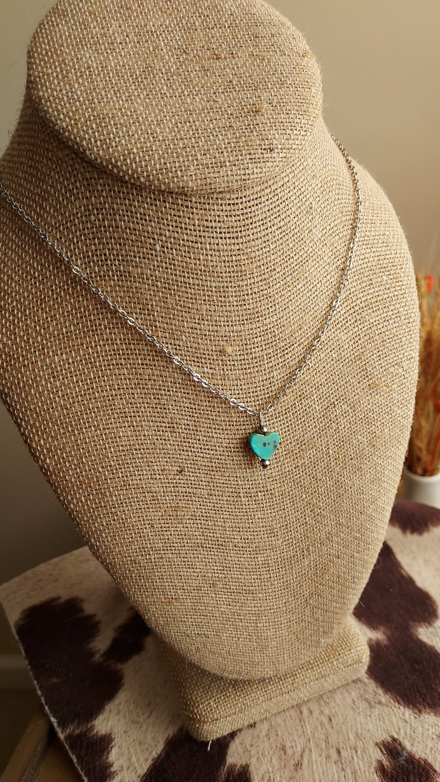 Seeing turquoise necklace