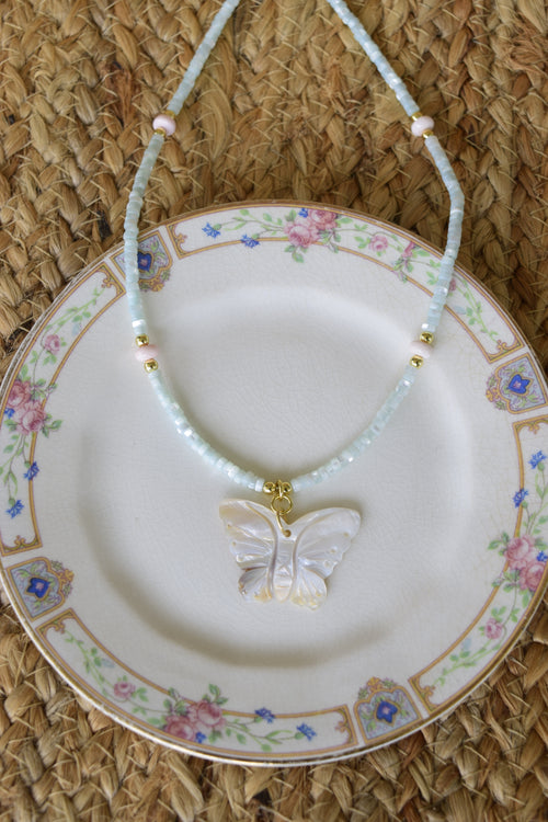 I'll fly away necklace