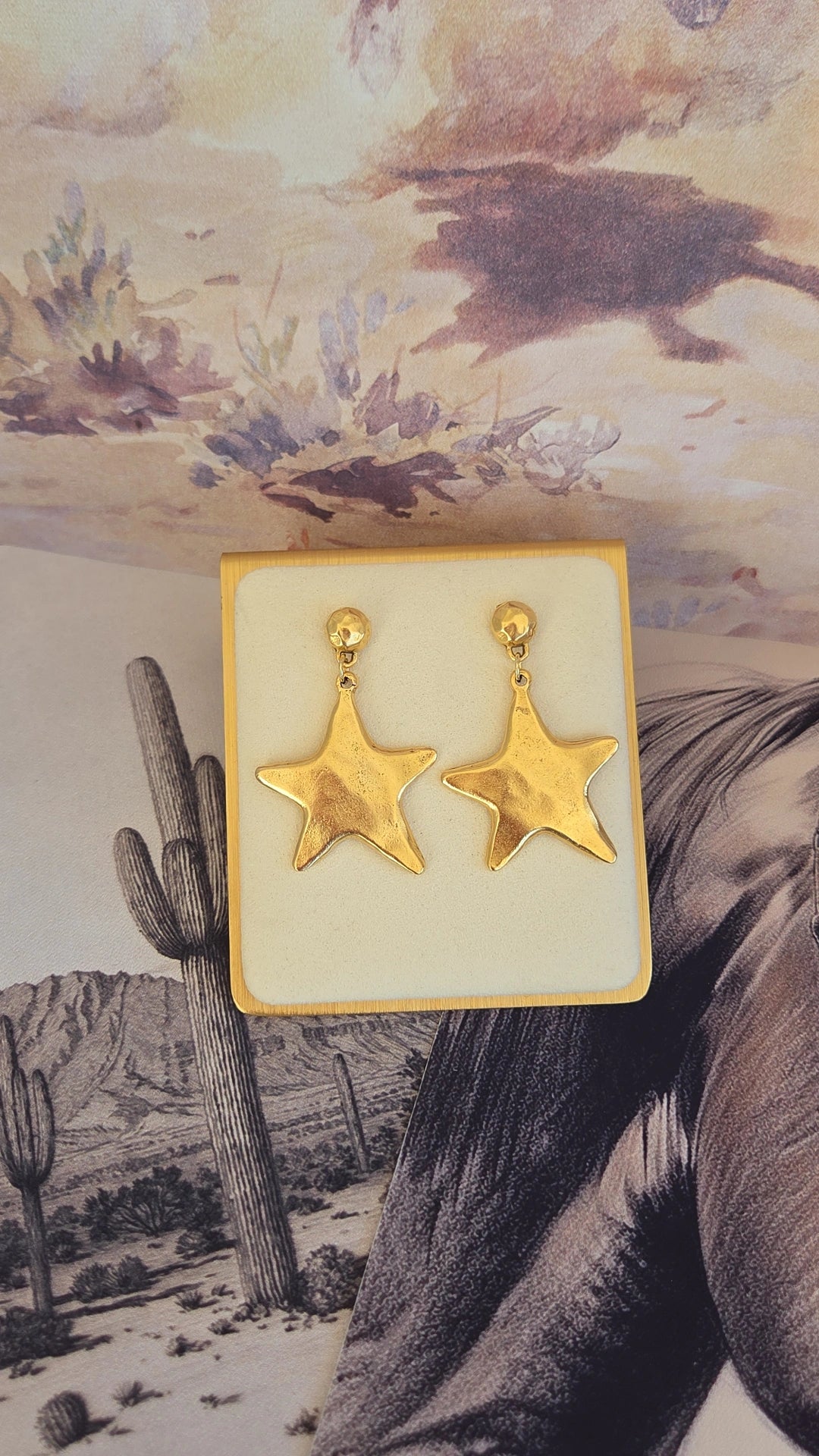 Shoot for the Stars Studded Dangles🌟