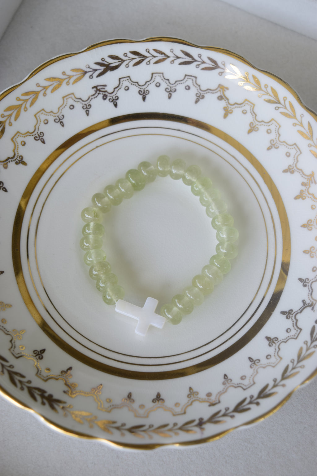 Dyed Jade and Mother of Pearl Cross stretchy bracelet