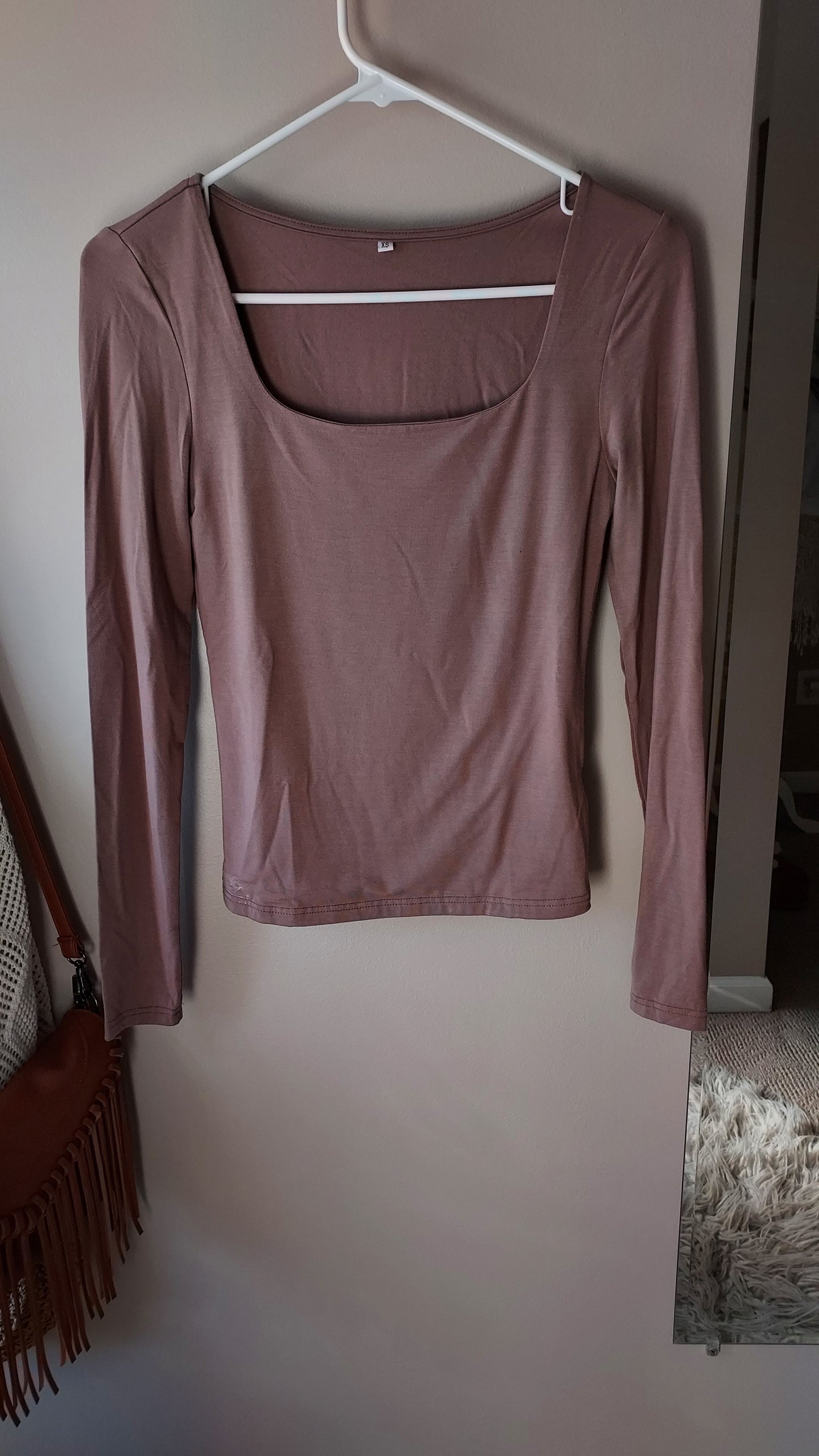 Seamless fitted square neck long sleeve tee