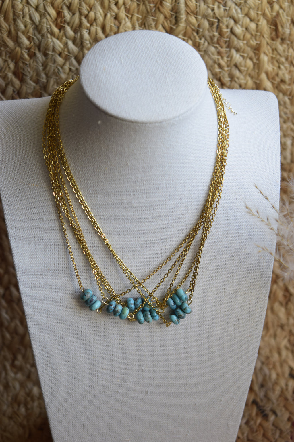Golden coast choker