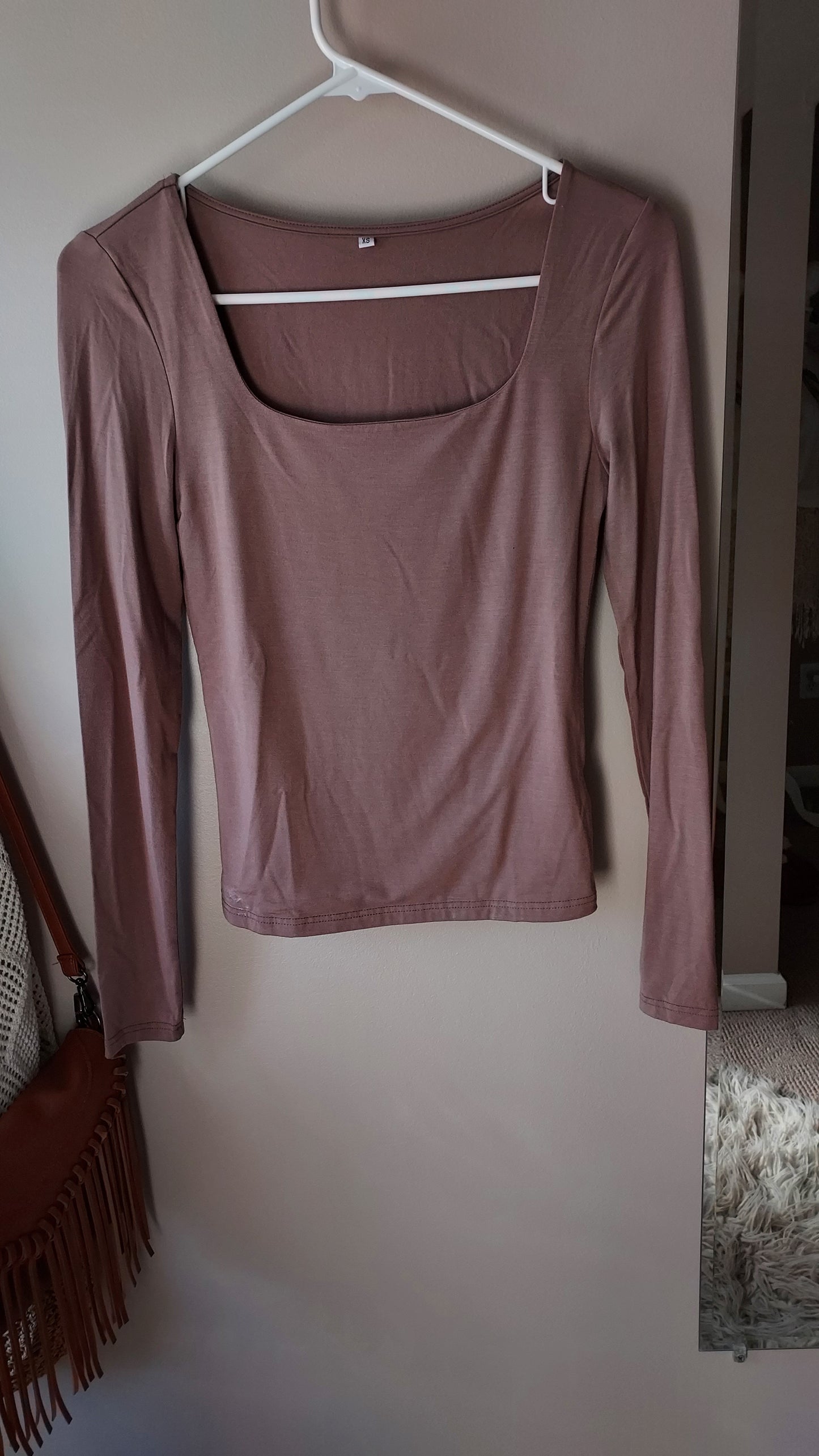 Seamless fitted square neck long sleeve tee