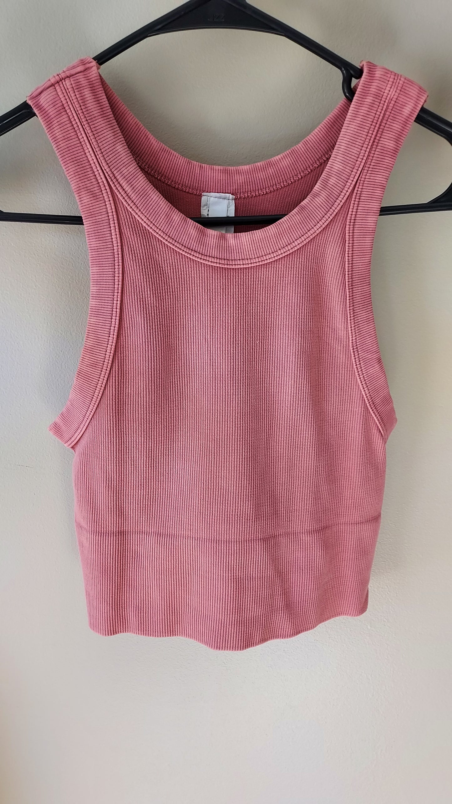 Pink high neck seamless tank top