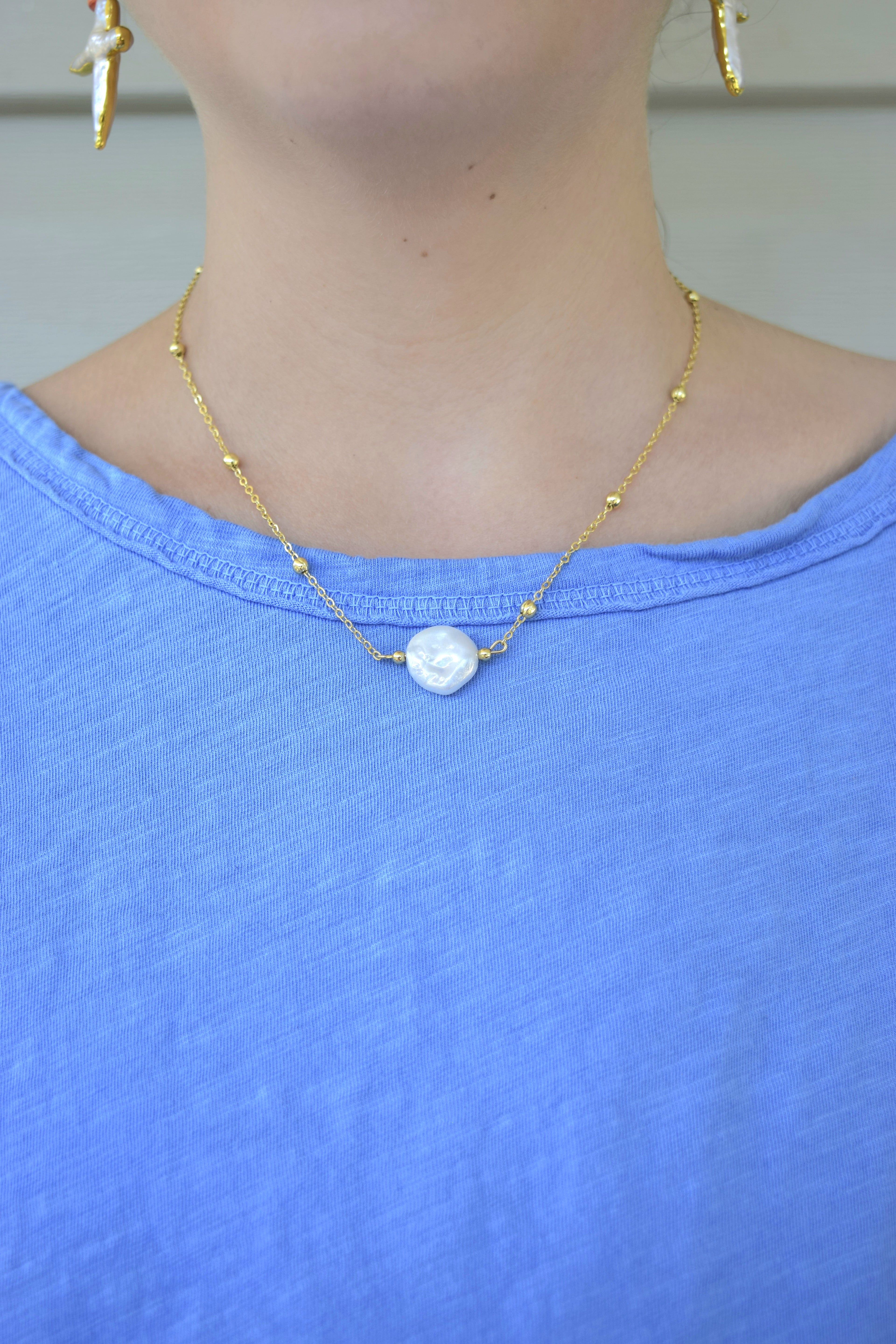 Your a Pearl Necklace in Gold