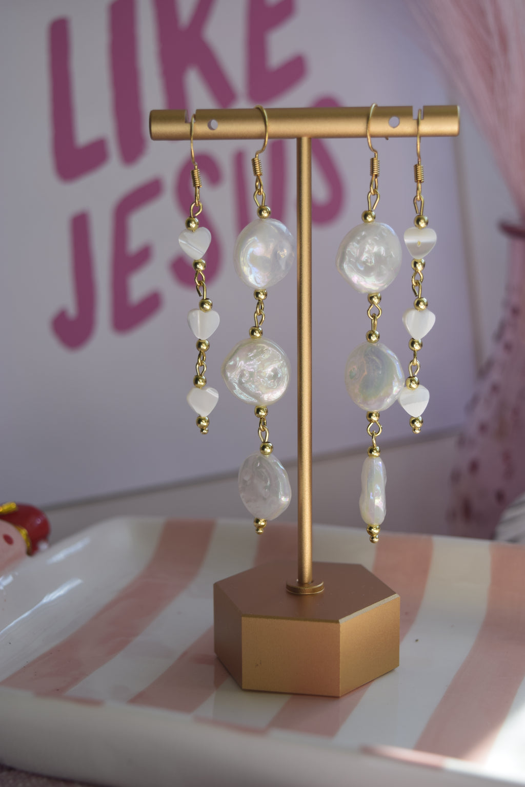 Pearly for you in gold