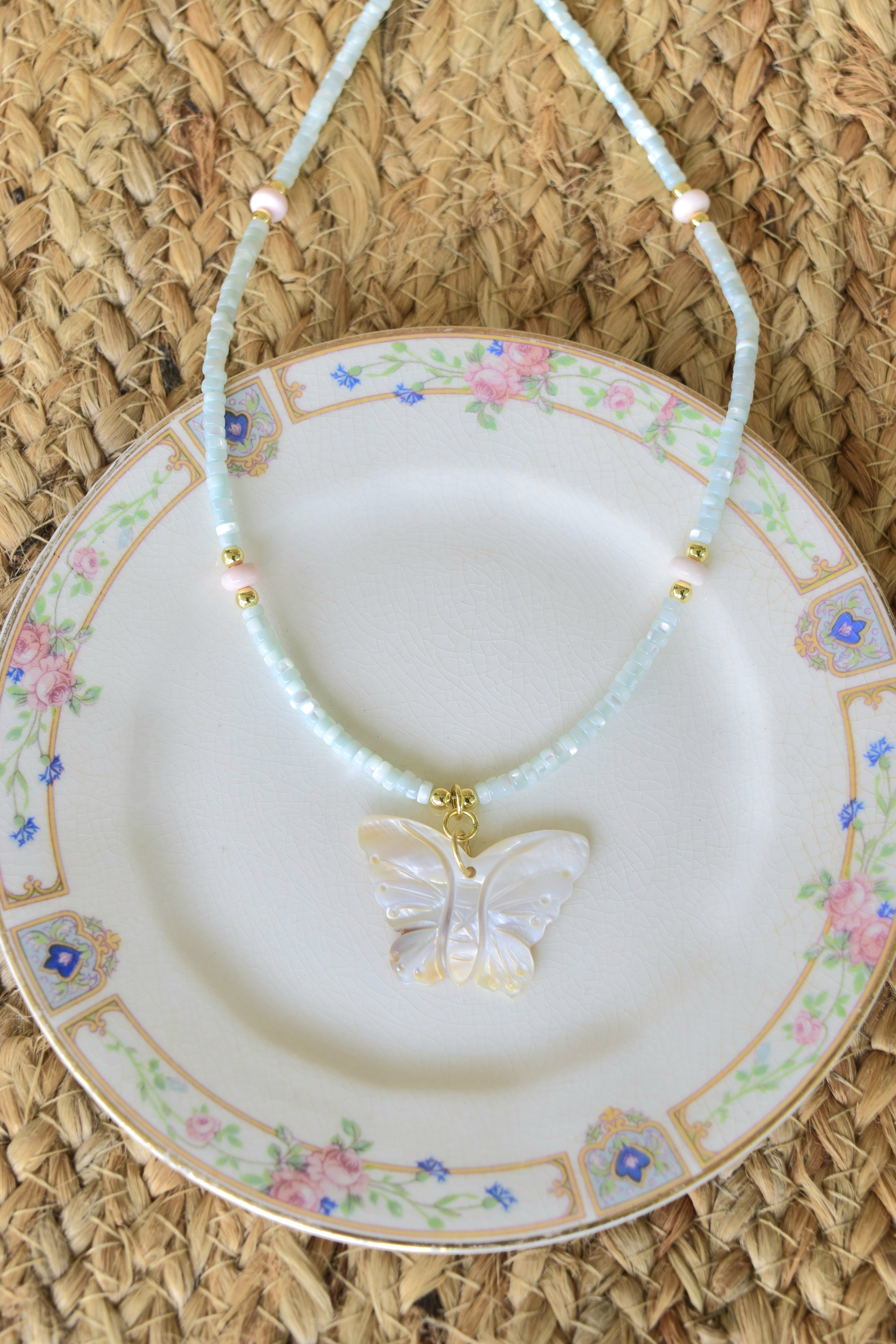 I'll fly Away Necklace