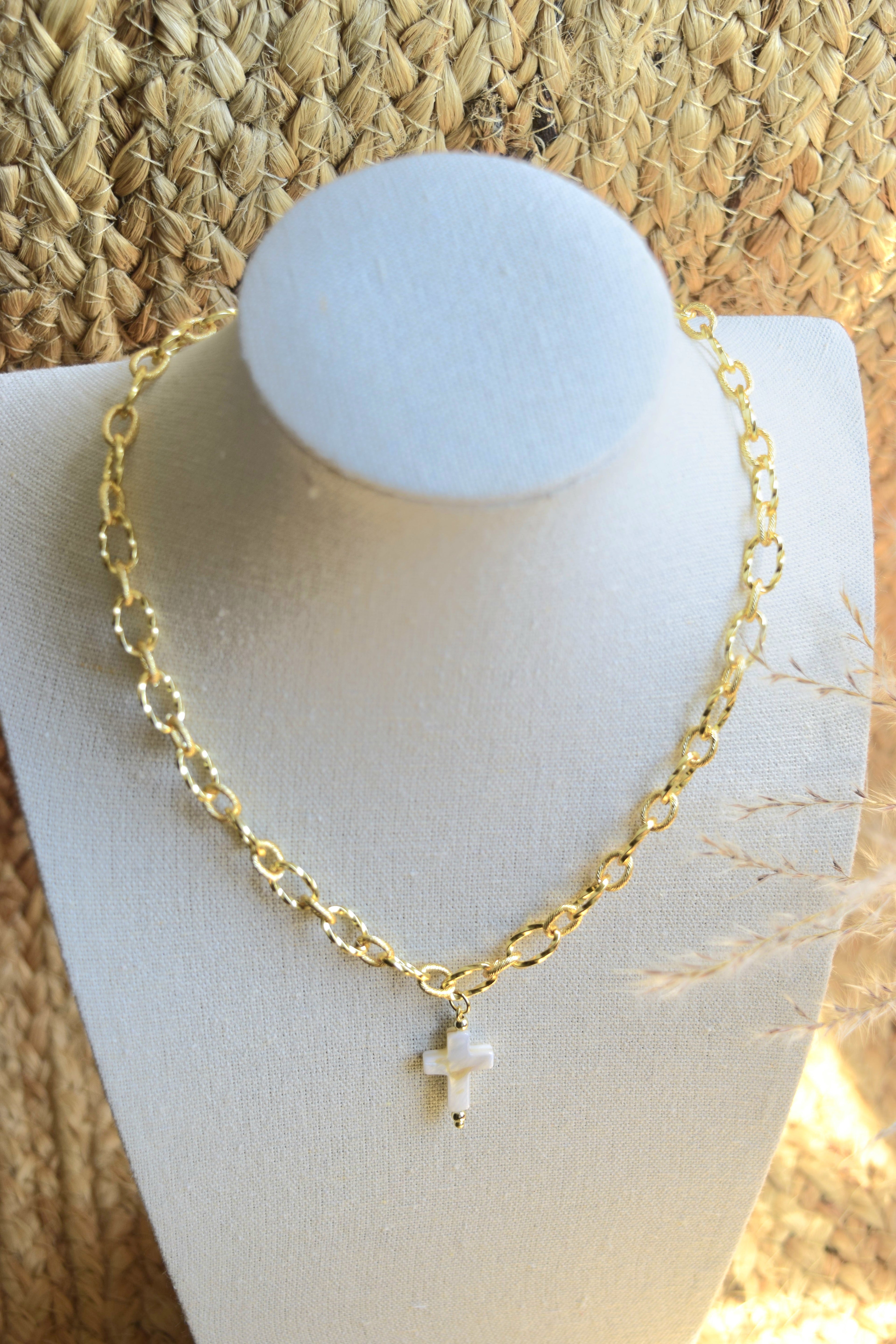 Jesus loves you necklace