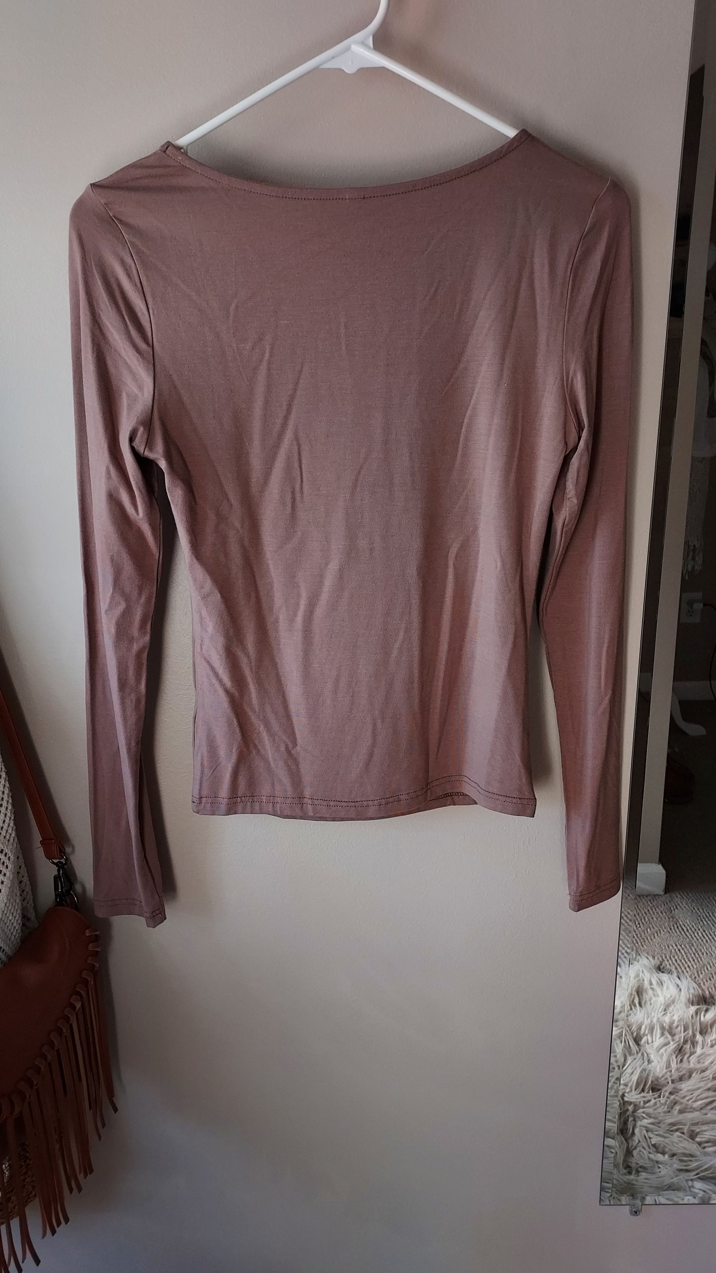 Seamless fitted square neck long sleeve tee