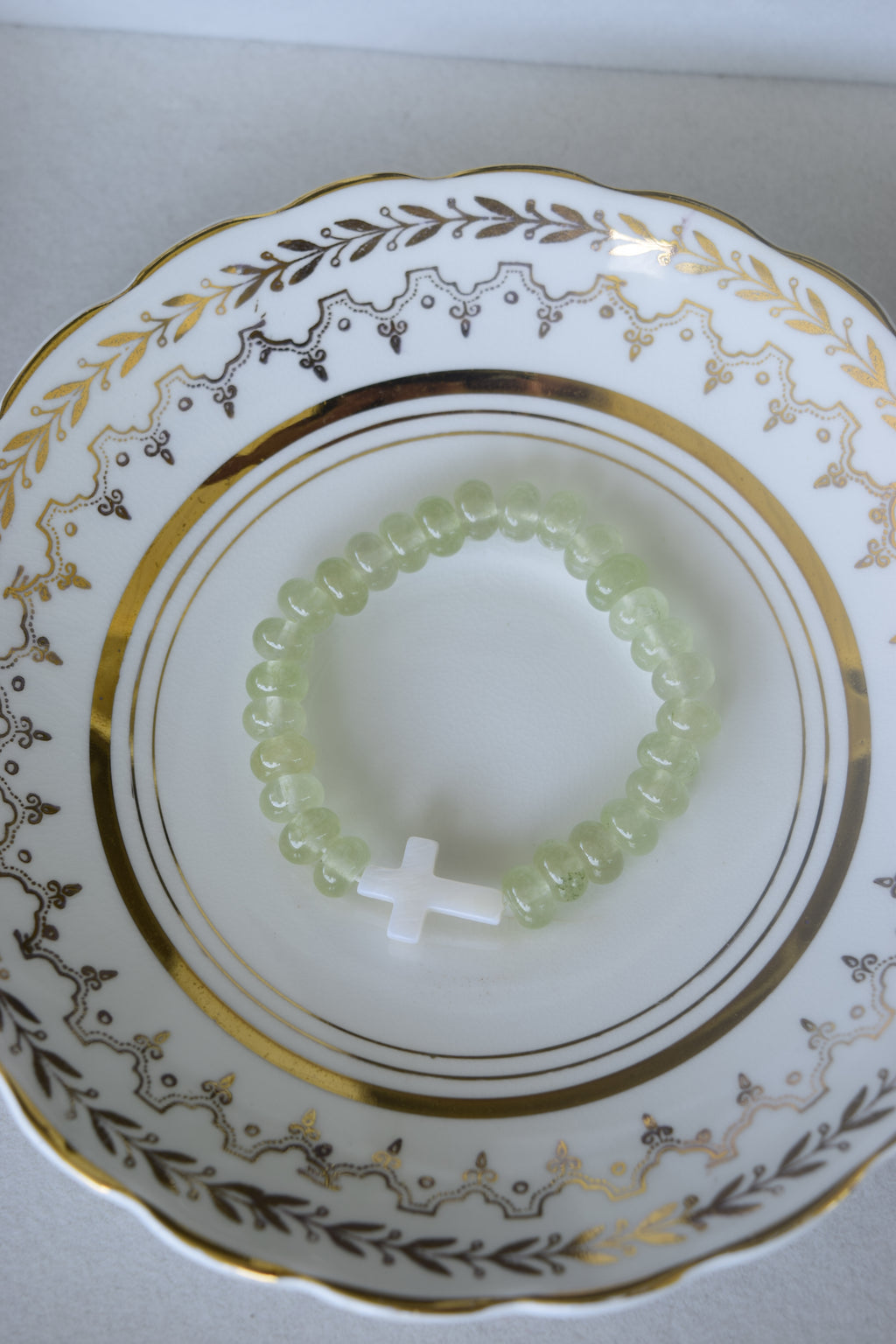 Dyed Jade and Mother of Pearl Cross stretchy bracelet