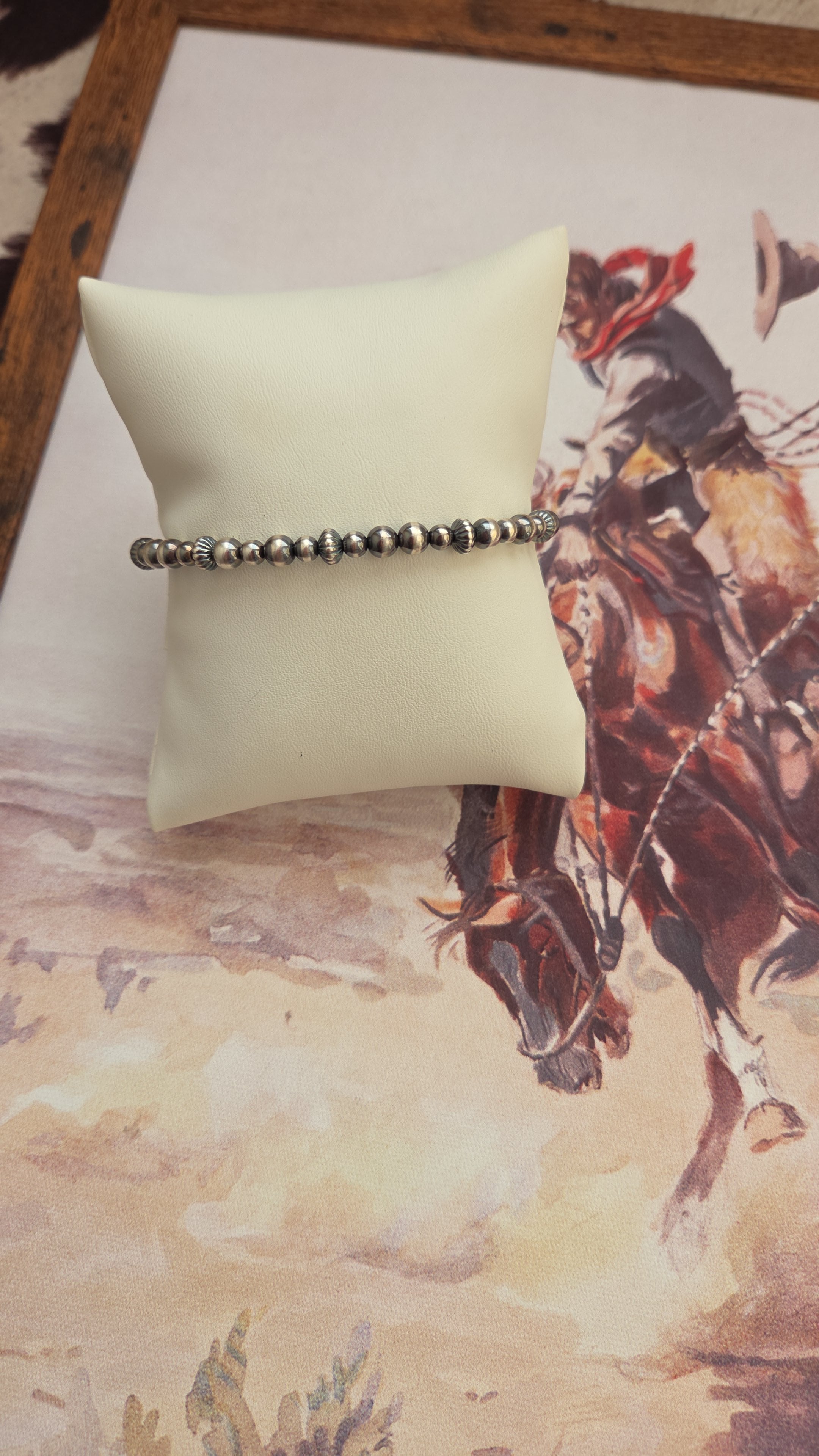 The Anne bracelet