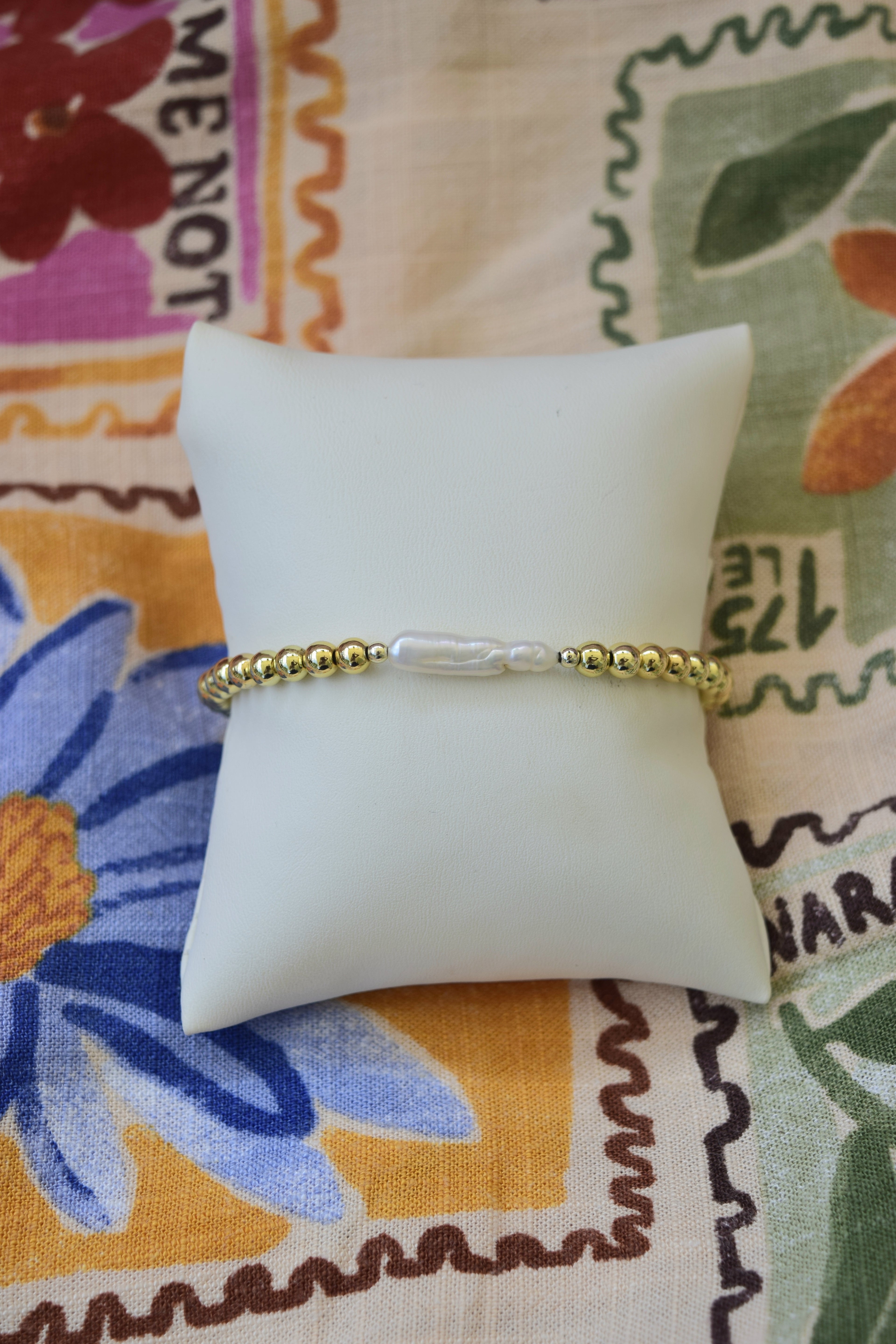 White Sands- Fresh water pearl and gold filled bracelet