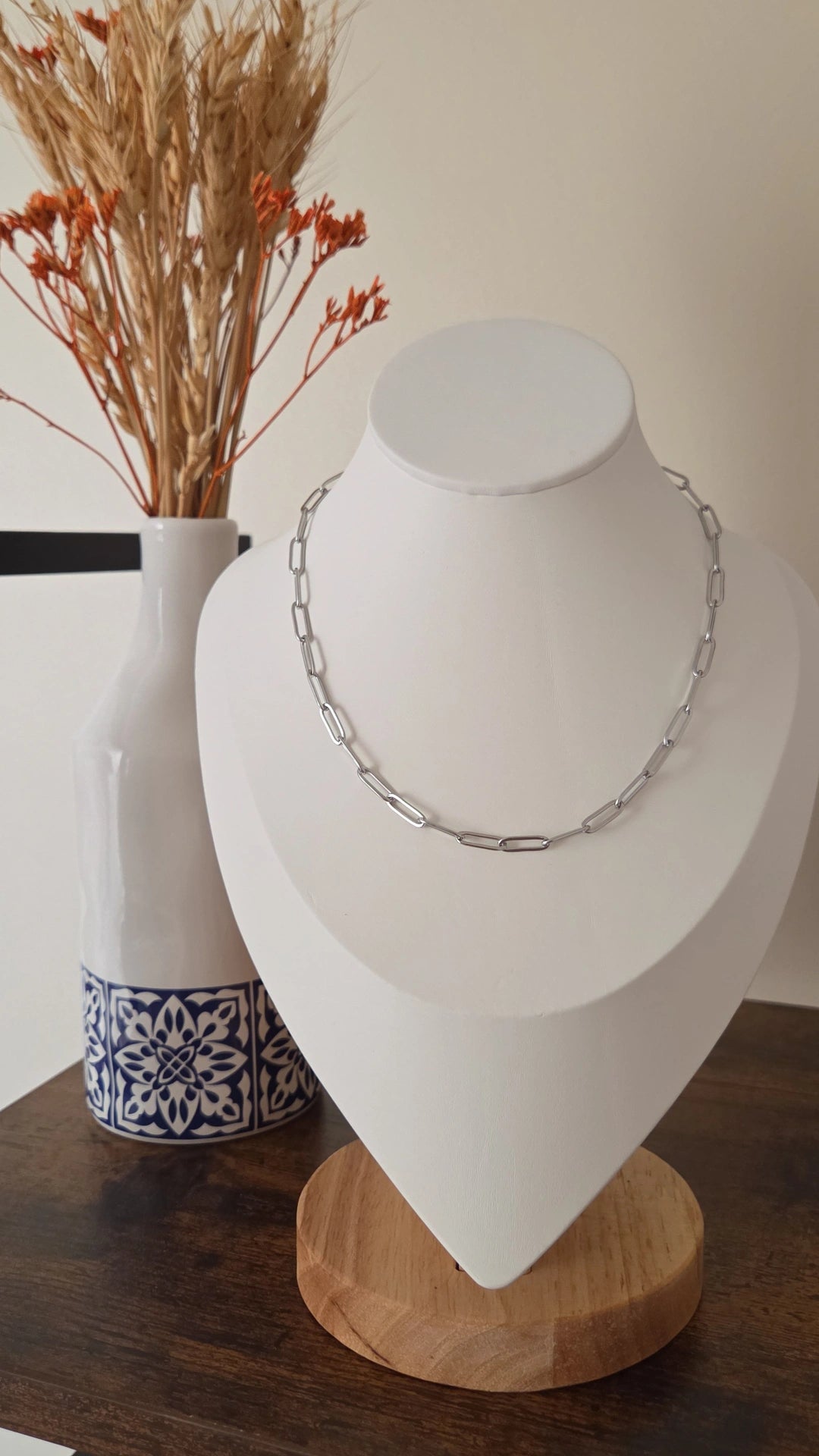 Simple paperclip chain choker