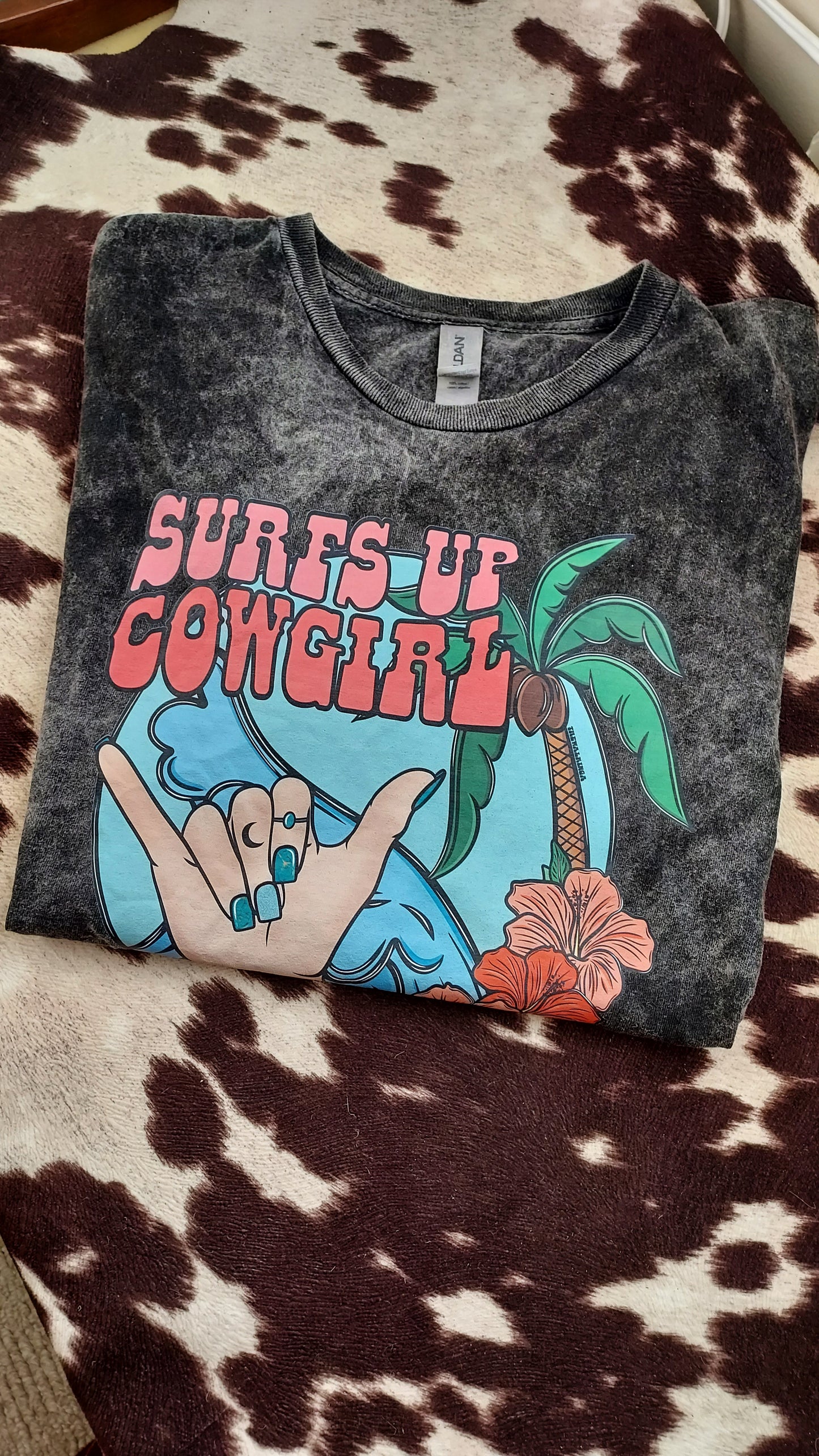 Surfs up cowgirl tee