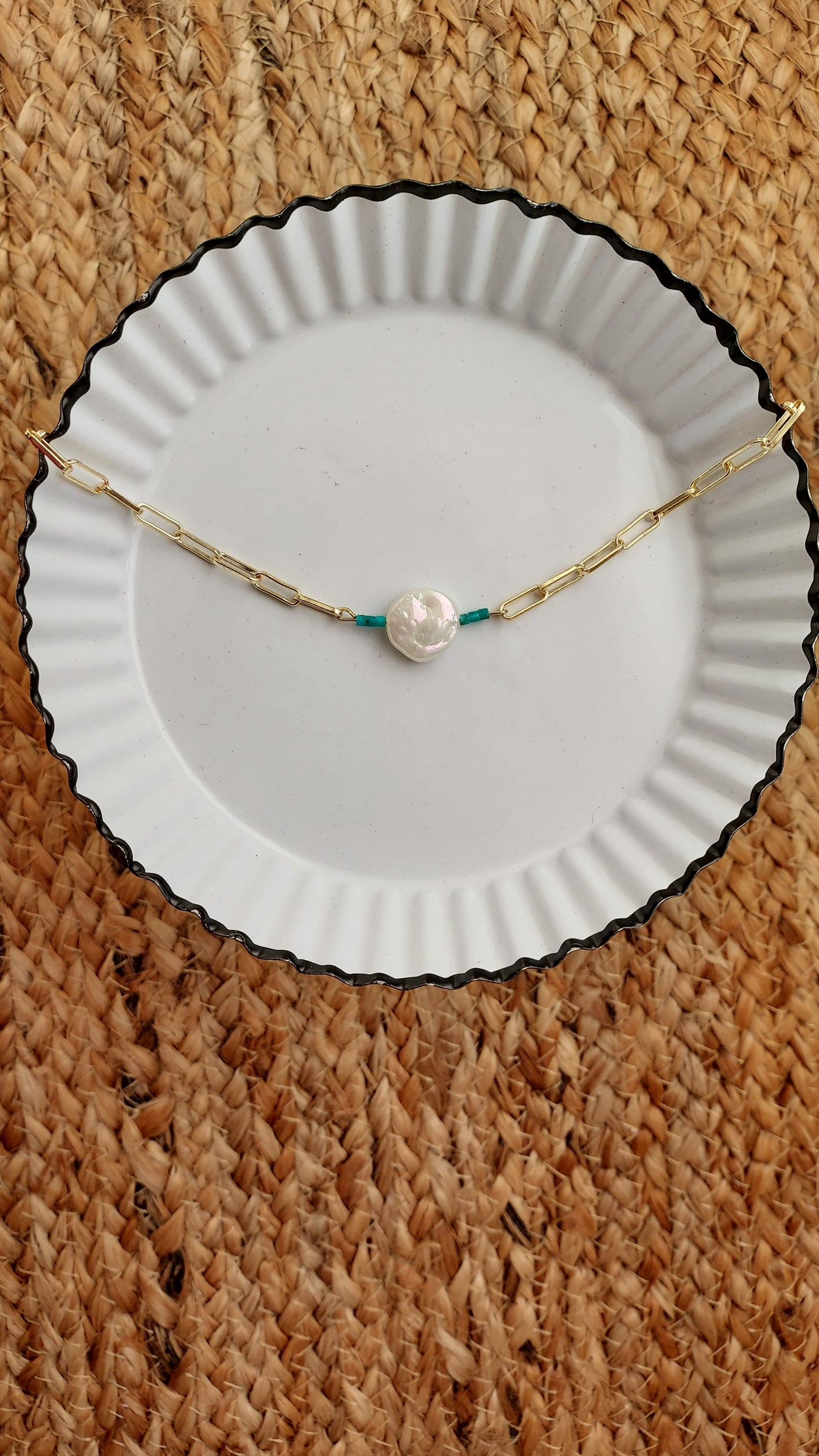 Turquoise waters choker