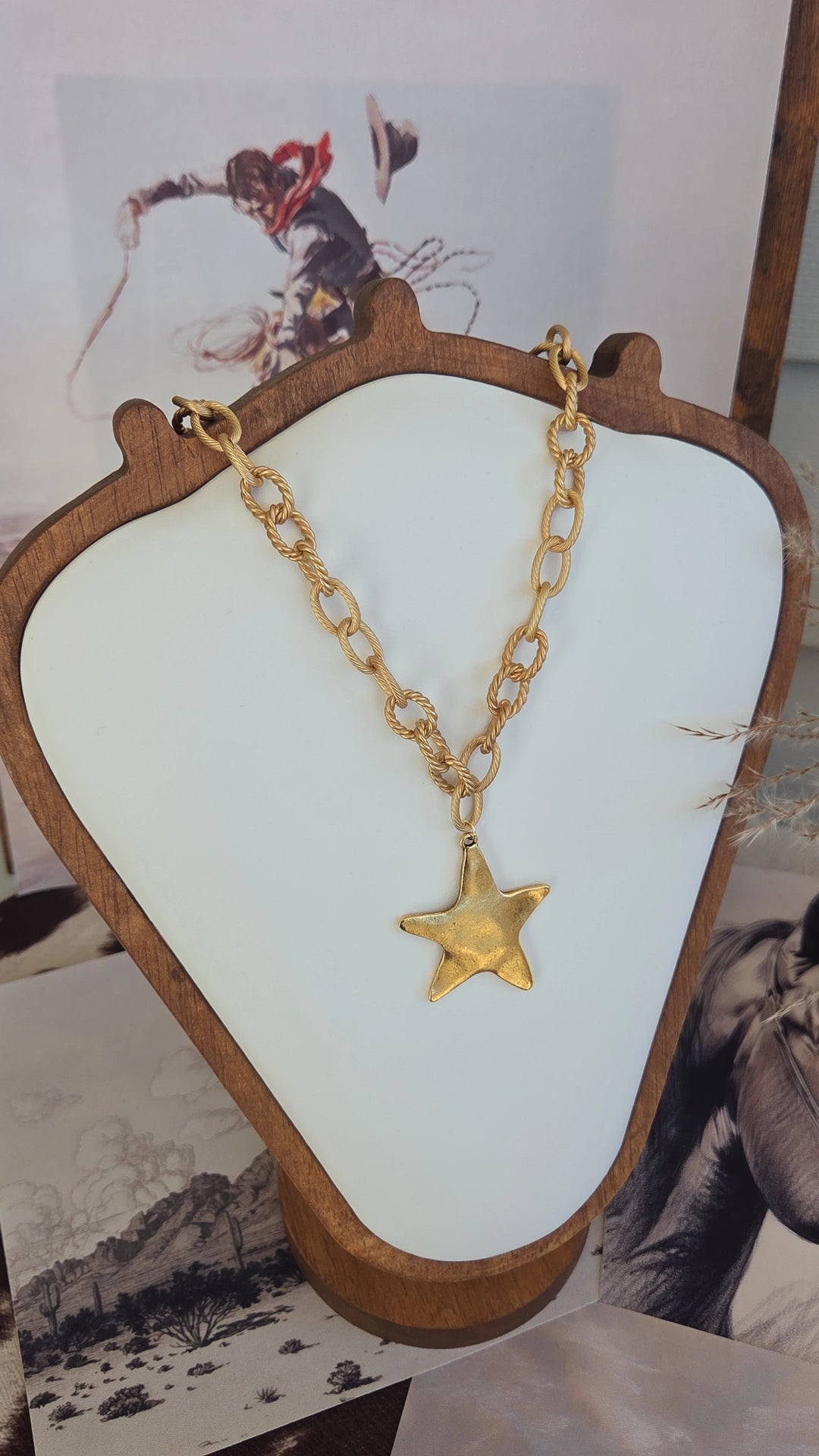 Shoot for the Stars Statement Necklace
