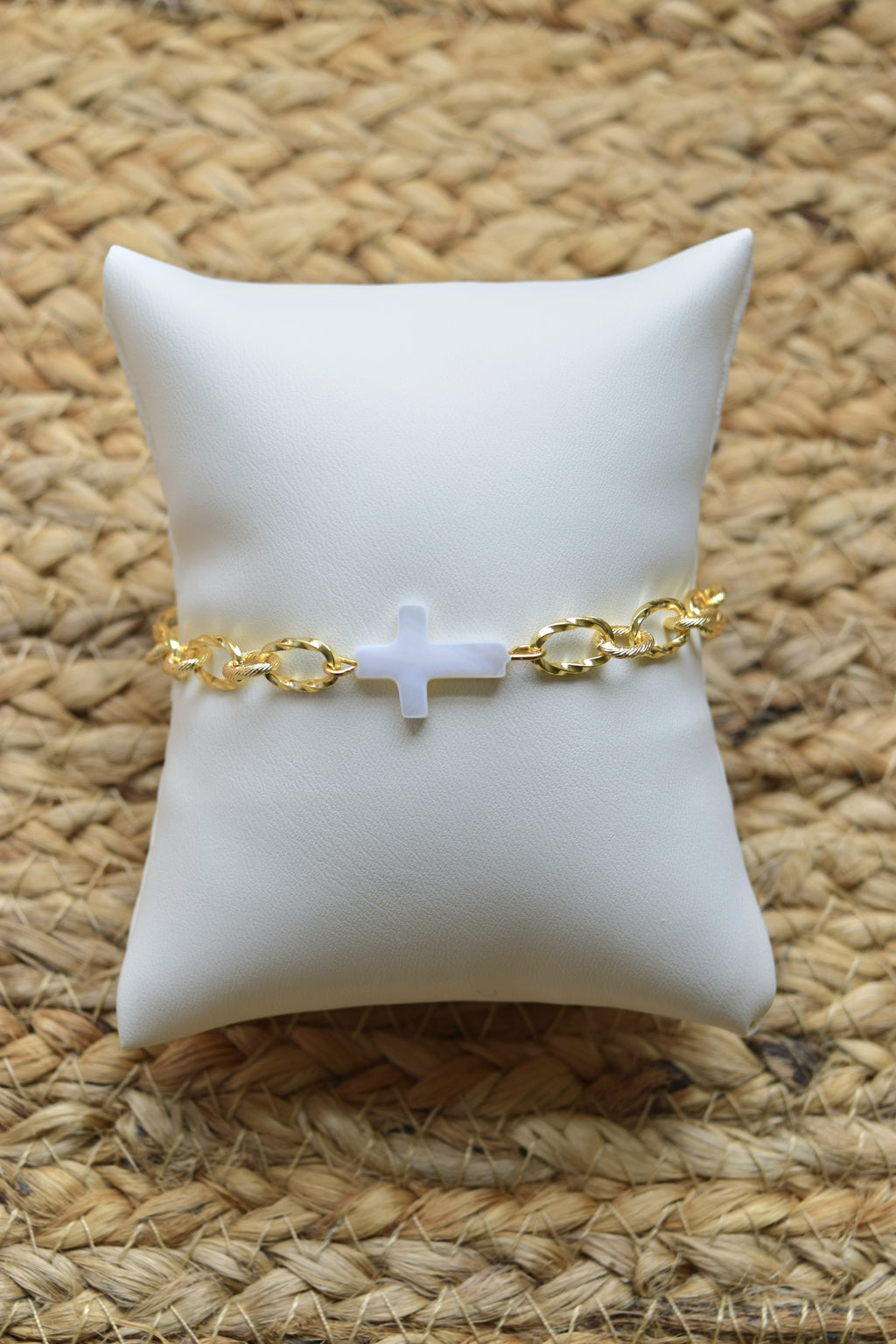 Jesus loves you bracelet