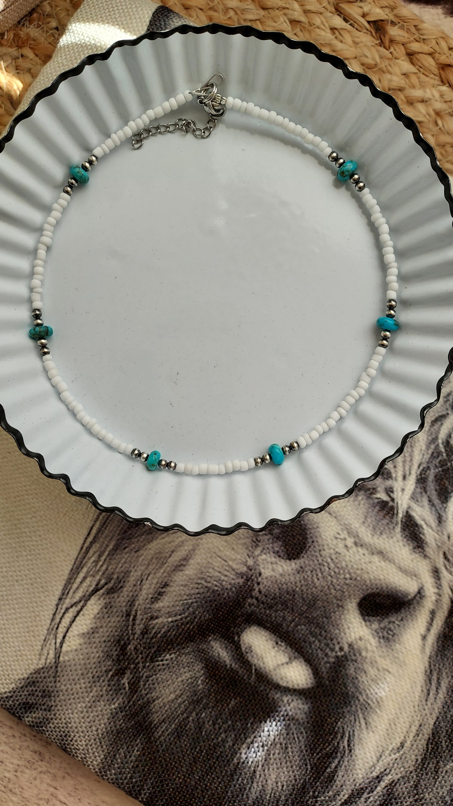 The brighter days choker